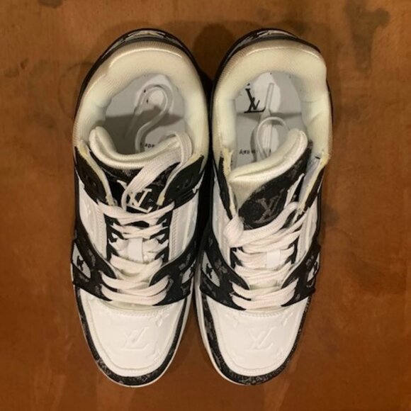 Louis Vuitton Men's Trainers Size 11 - Picture 1 of 7